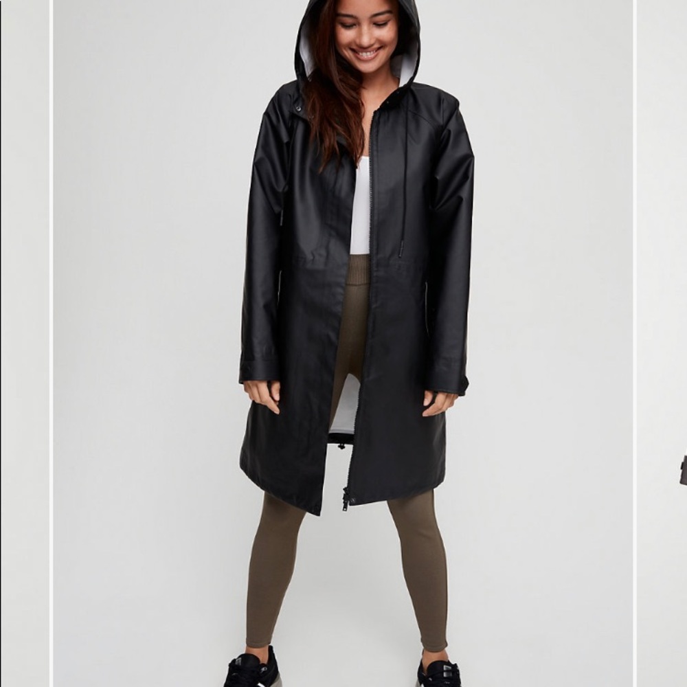 Aritzia BILLIE RAIN JACKET